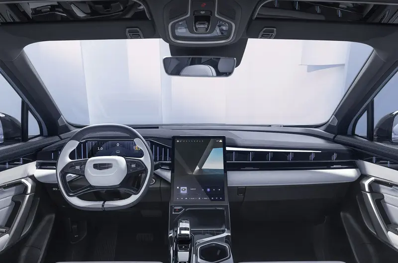 Салон автомобиля GEELY
