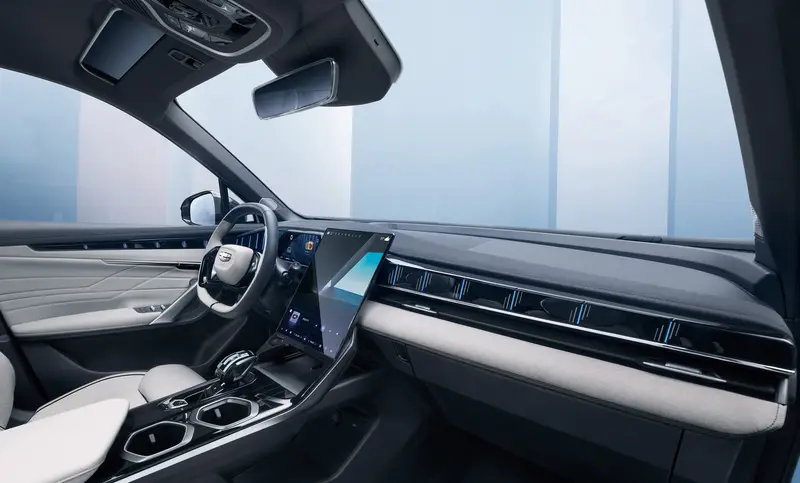 Geely Atlas, интерьер 2