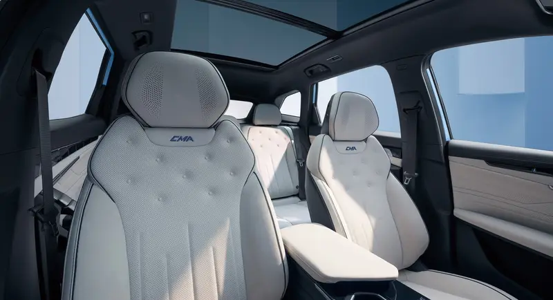 Geely Atlas, интерьер 4