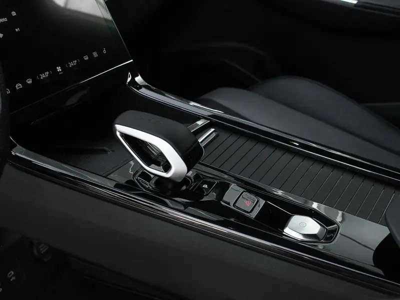 Geely Cityray, интерьер 2