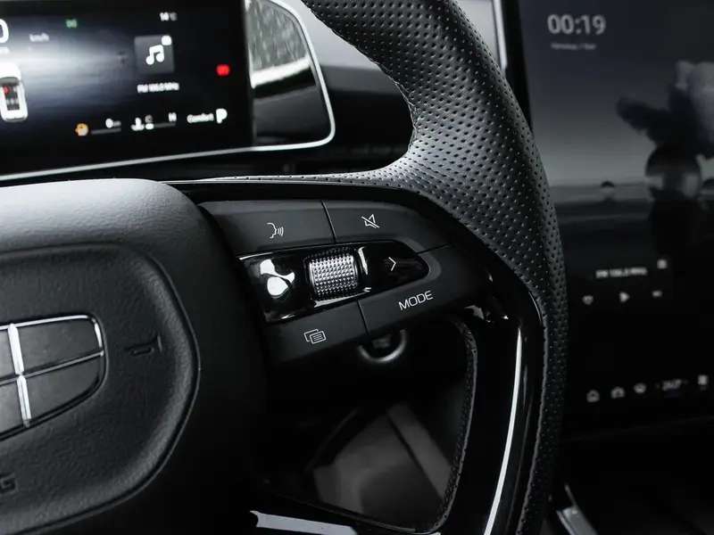 Geely Cityray, интерьер 3